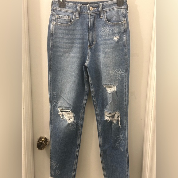 Hollister ultra high rise mom jeans size 25X27 used excellent condition - Picture 1 of 12